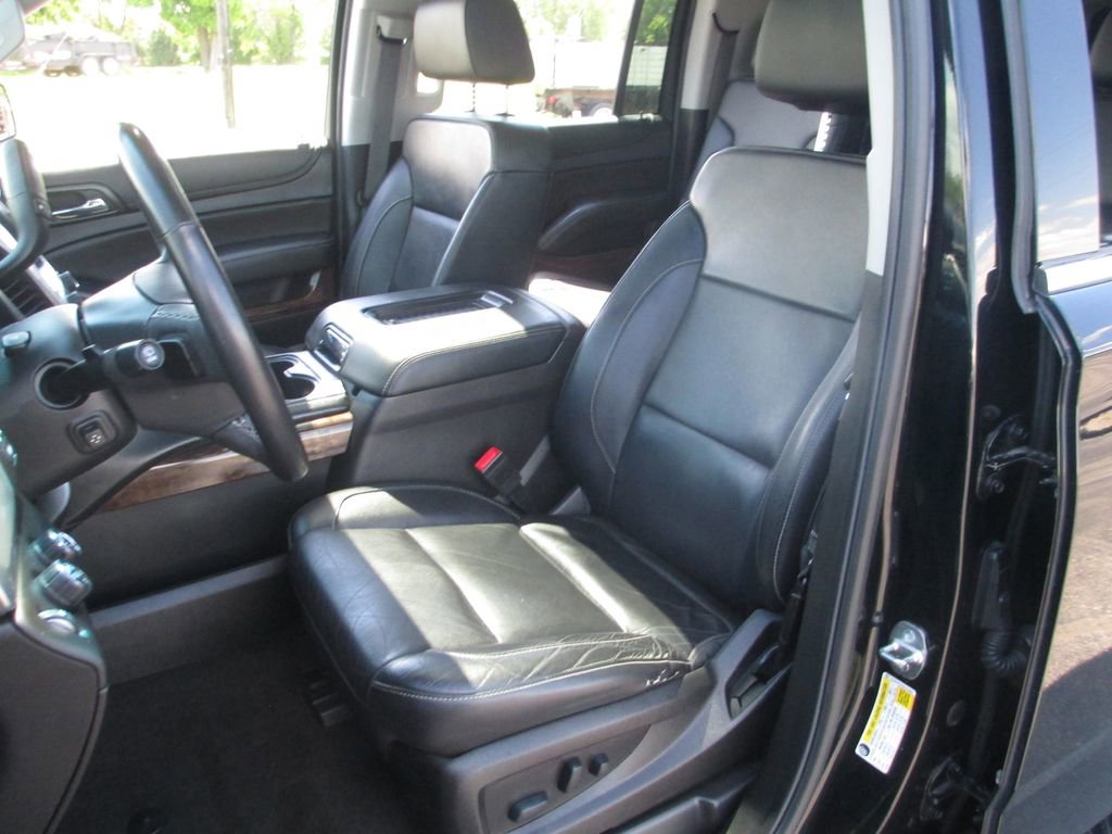 Used 2017 Chevrolet Suburban LT AWD/4WD image 23