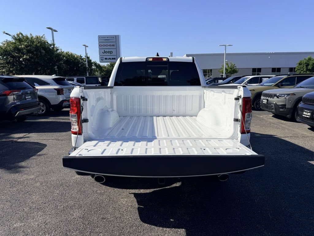 Used 2024 RAM 1500 Big Horn AWD/4WD image 11