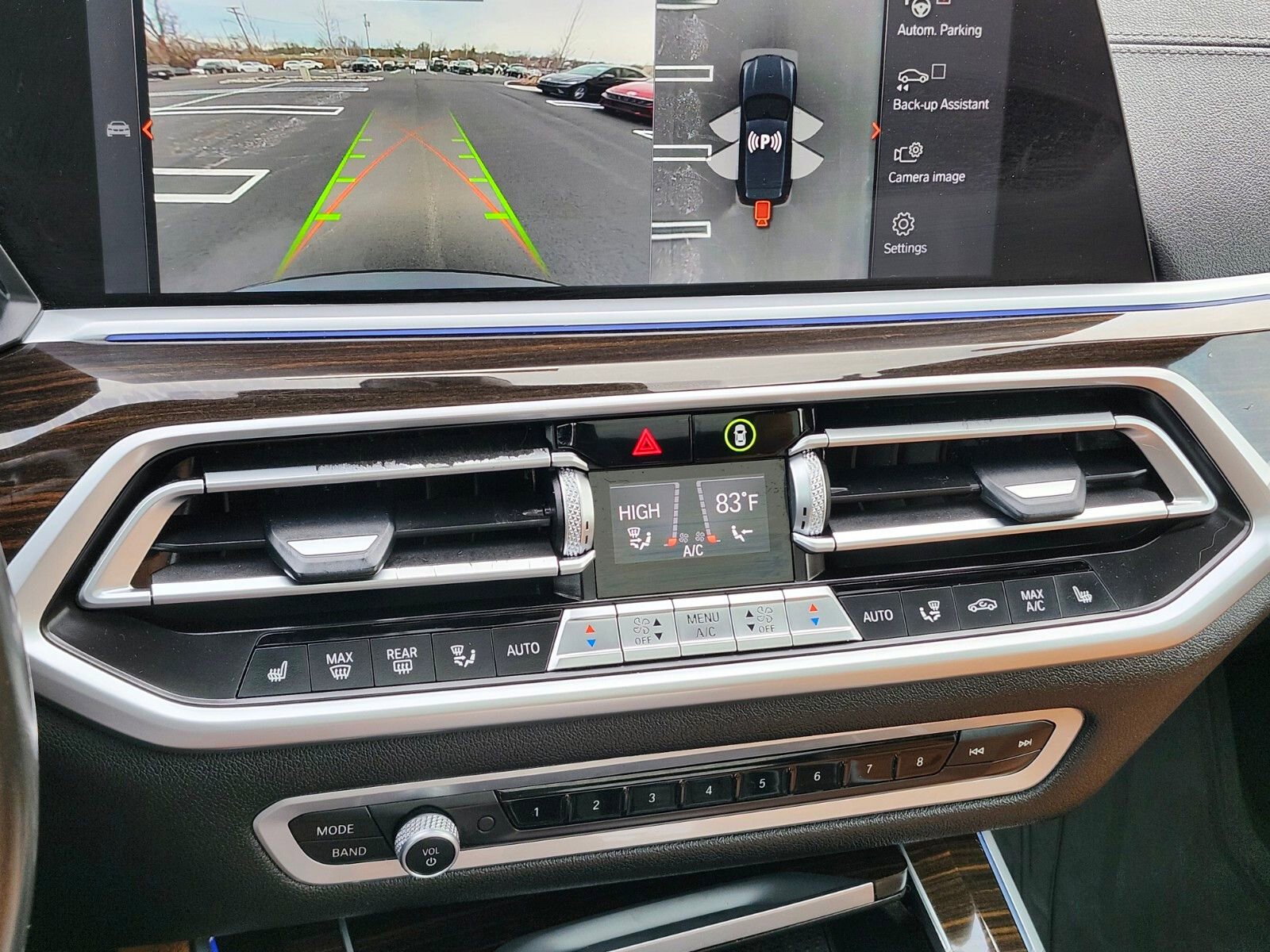 Used 2021 BMW X5 xDrive40i w/ M Sport Package image 24