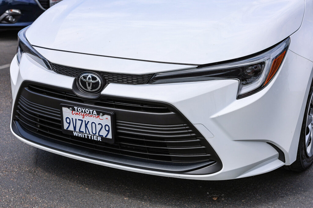 Certified 2026 Toyota Corolla LE FWD image 19