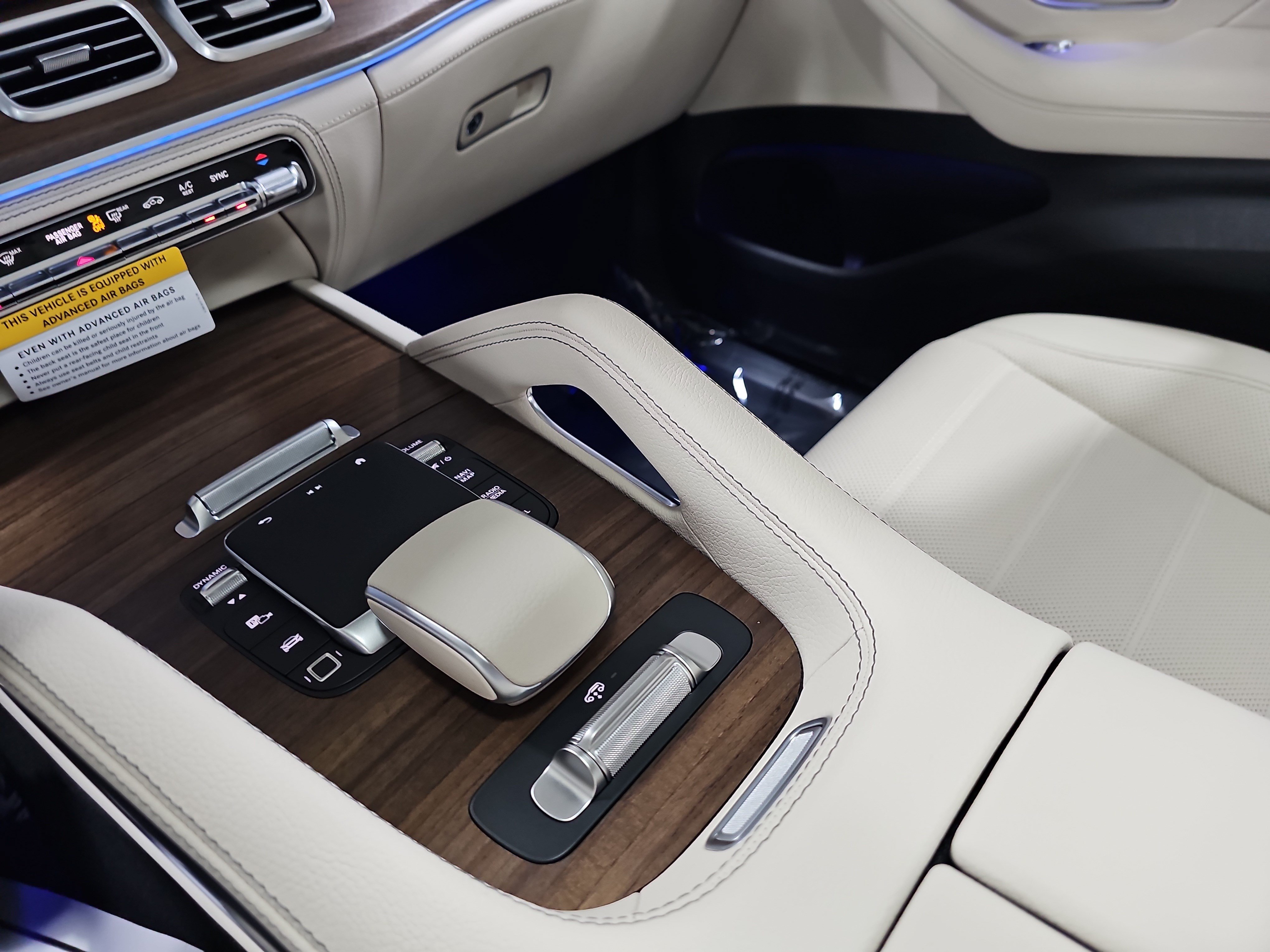 New 2026 Mercedes-Benz GLS 450 4MATIC image 27