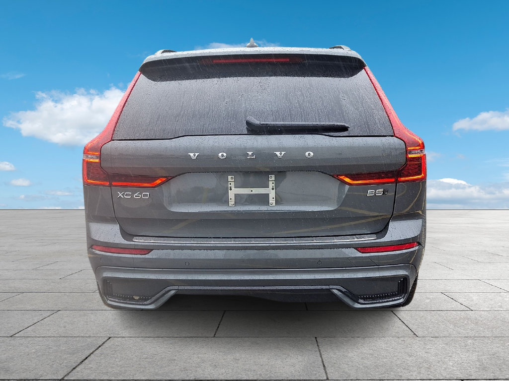 New 2027 Volvo XC60 B5 Plus AWD/4WD image 5