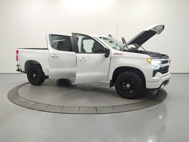 Used 2024 Chevrolet Silverado 1500 RST w/ Z71 Off-Road Package AWD/4WD image 10