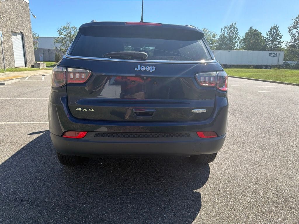 Used 2021 Jeep Compass Latitude AWD/4WD image 6