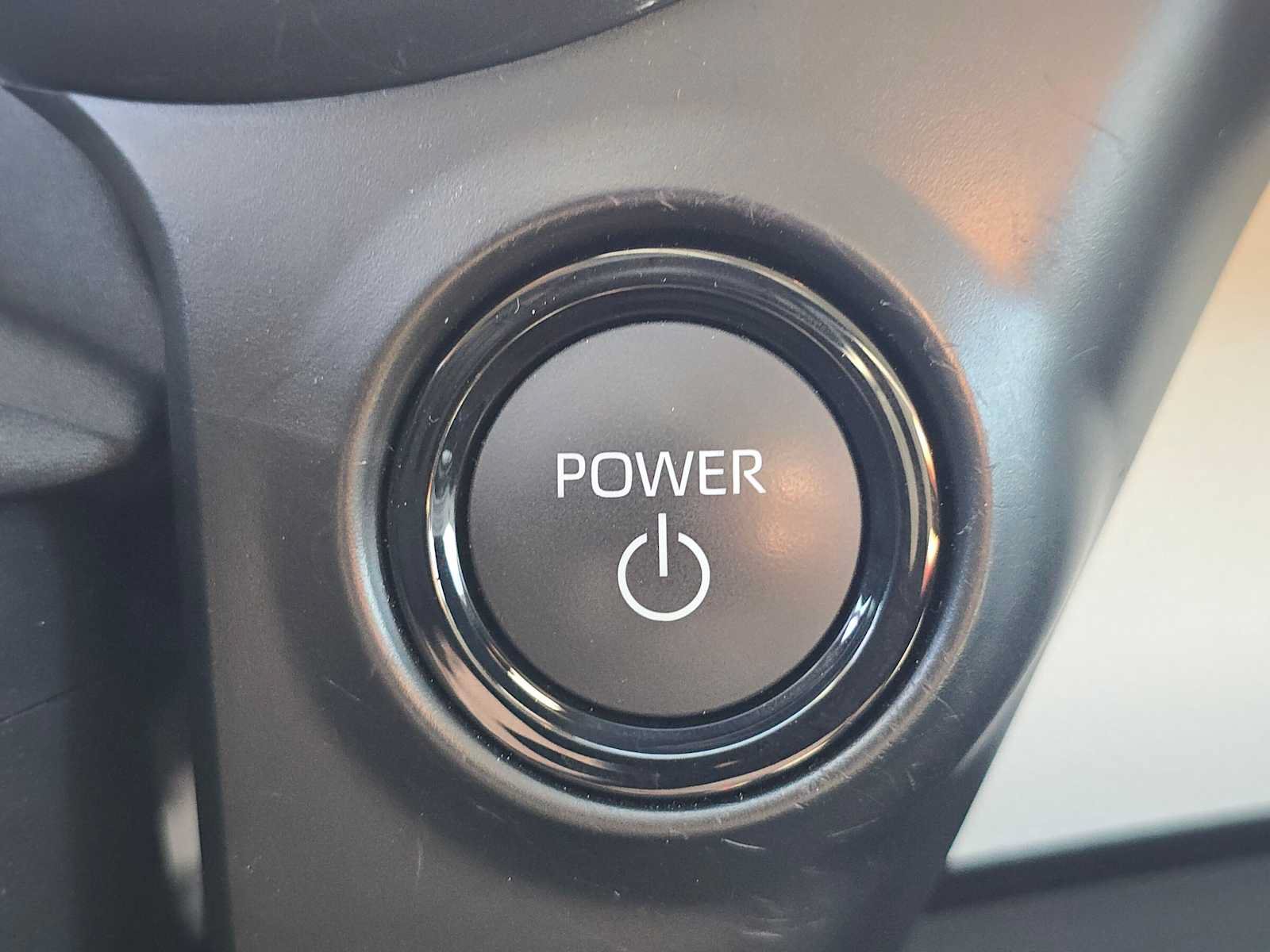 Used 2026 Toyota Sienna XLE FWD image 32