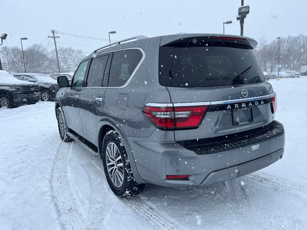 Used 2024 Nissan Armada SL image 3