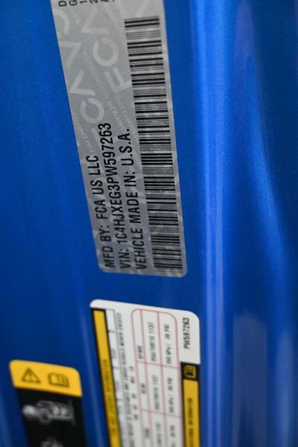 Used 2023 Jeep Wrangler Sahara image 24