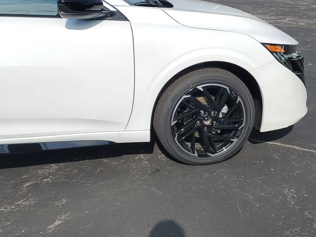New 2026 Nissan Sentra SR w/ SR All Weather Package FWD image 9