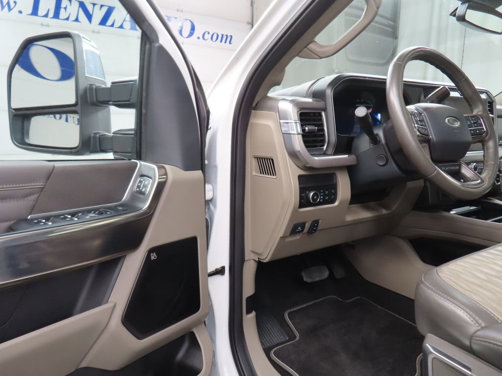 Used 2025 Ford F450 Platinum w/ Platinum Plus Package AWD/4WD image 65