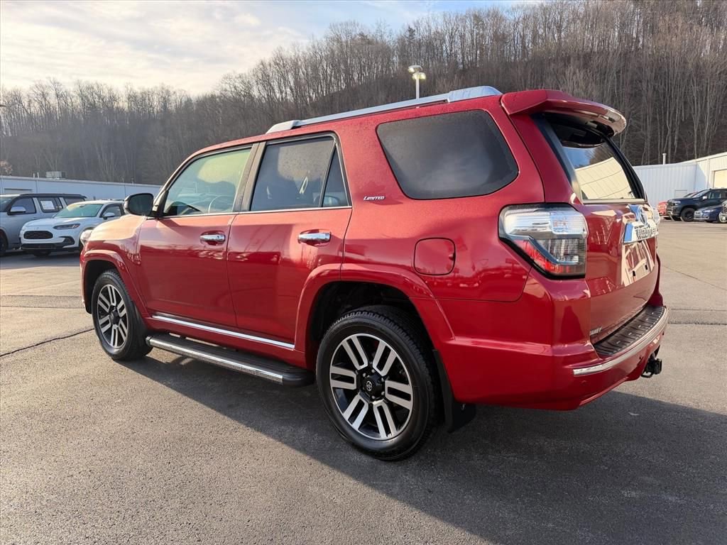 Used 2024 Toyota 4Runner Limited AWD/4WD image 7