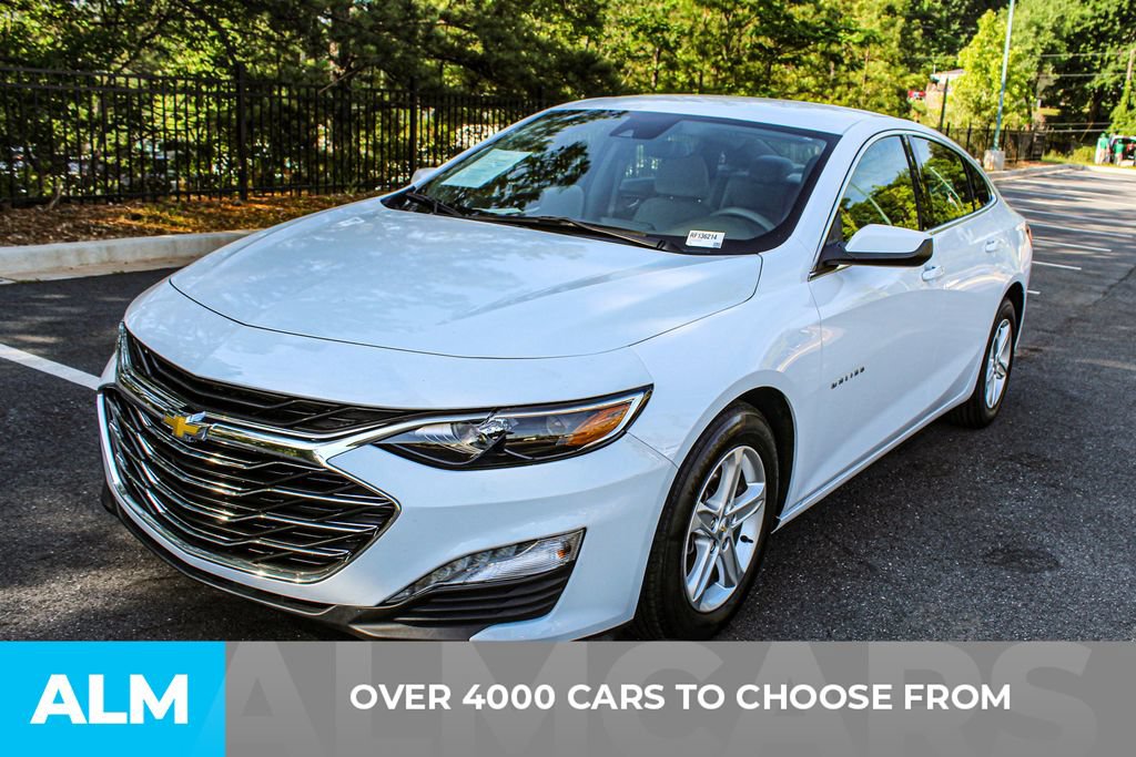 Used 2024 Chevrolet Malibu LT FWD image 2