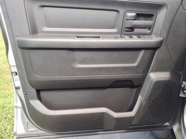 New 2024 RAM 3500 Tradesman w/ Chrome Appearance Group image 6