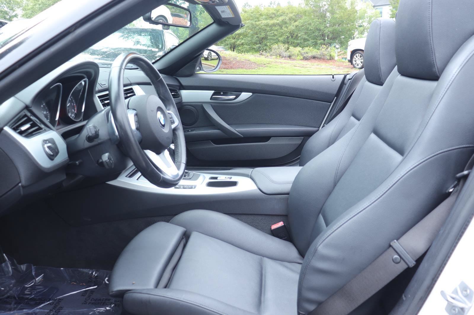 Used 2016 BMW Z4 sDrive30i RWD image 18