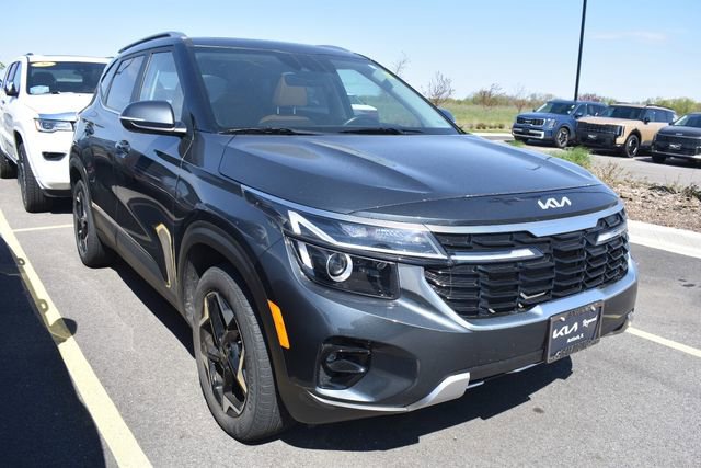Used 2024 Kia Seltos EX AWD/4WD image 1