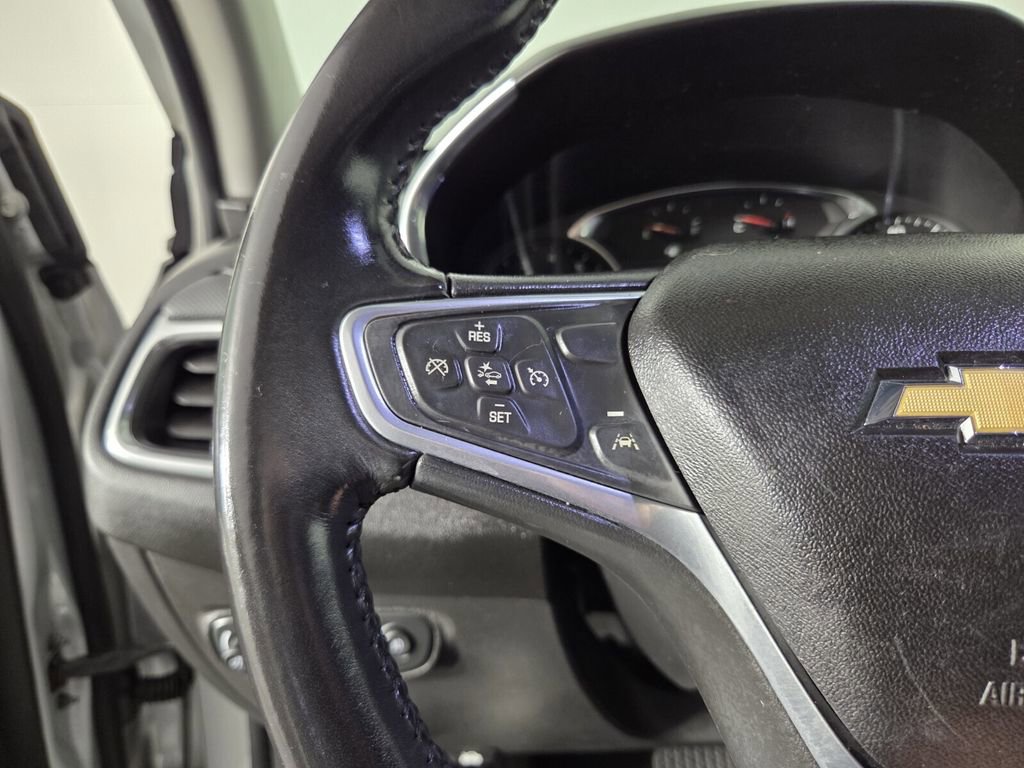 Used 2020 Chevrolet Equinox Premier image 18