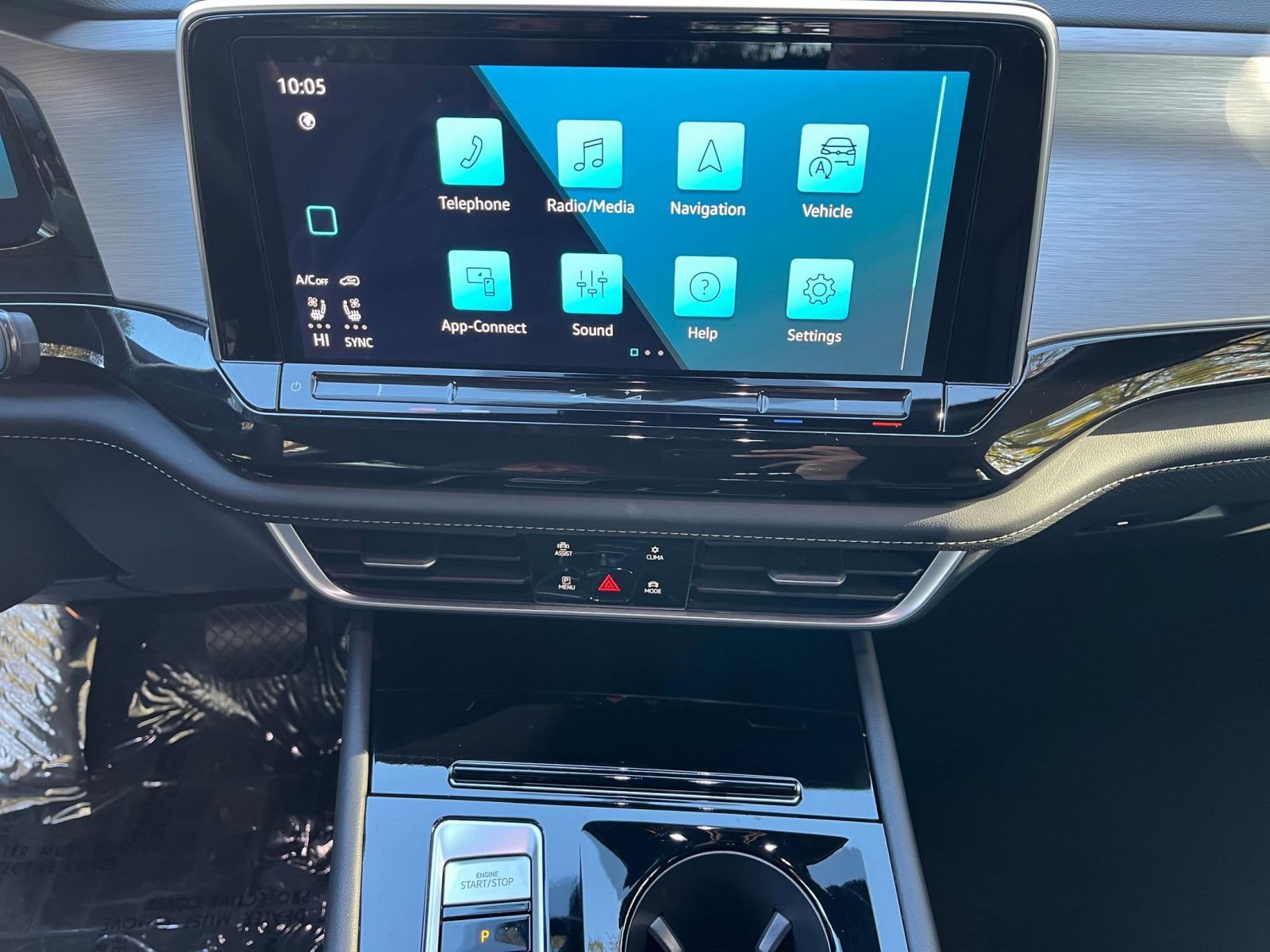 Used 2025 Volkswagen Atlas Cross Sport SE image 20