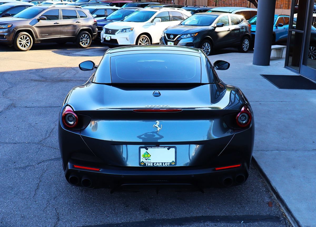 Used 2020 Ferrari Portofino RWD image 13