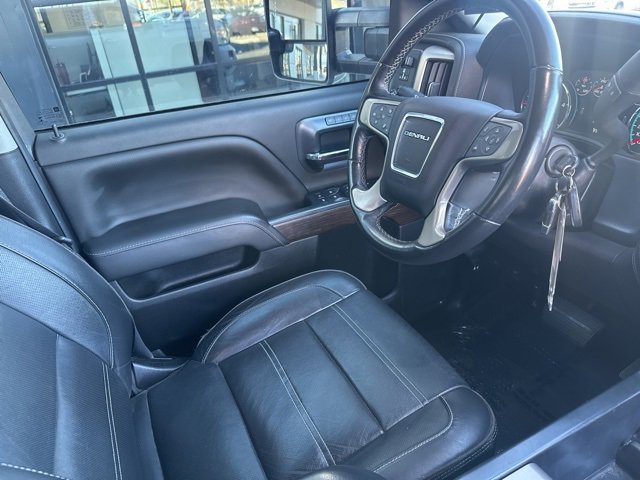 Used 2019 GMC Sierra 3500 Denali w/ Duramax Plus Package image 21
