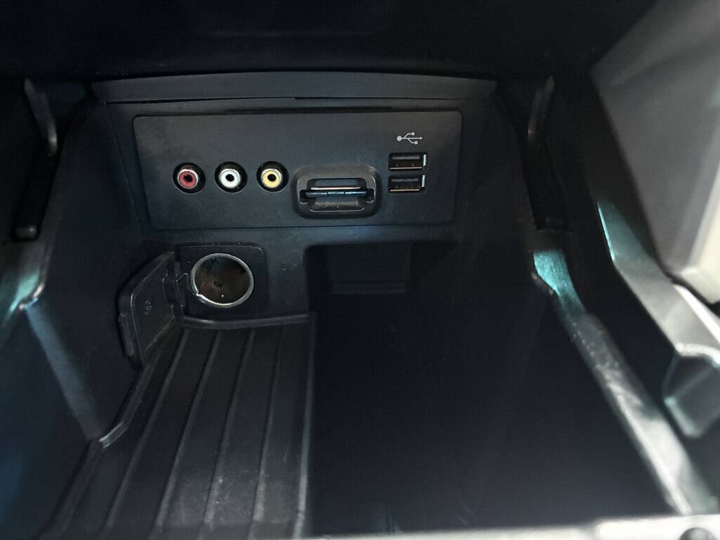 Used 2013 Ford Explorer XLT AWD/4WD image 23