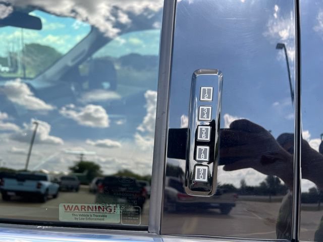 Used 2019 Ford F250 Limited w/ FX4 Off-Road Package AWD/4WD image 9