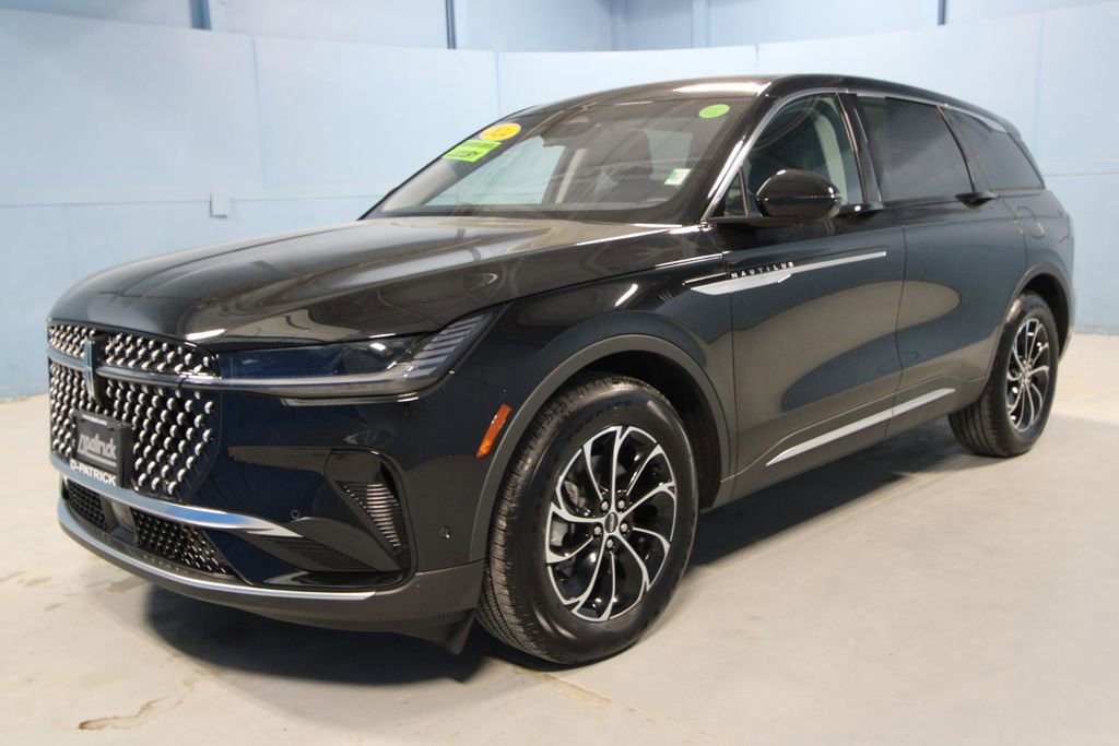 Used 2024 Lincoln Nautilus Premier image 28