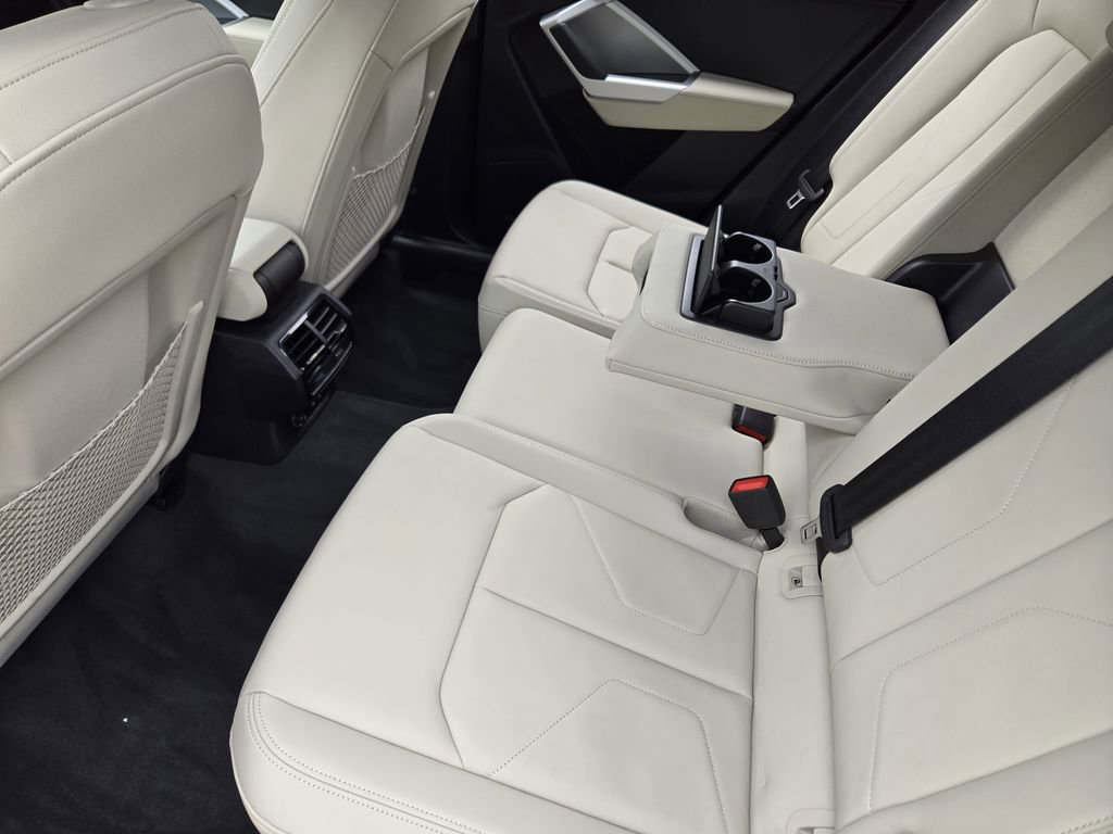 Certified 2024 Audi Q3 2.0T Premium Plus w/ Premium Plus Package AWD/4WD image 40