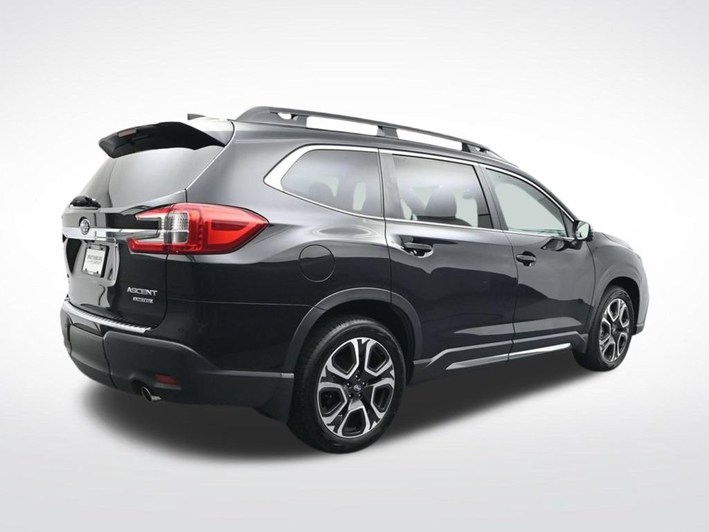 Used 2023 Subaru Ascent Limited w/ Technology Package AWD/4WD image 8
