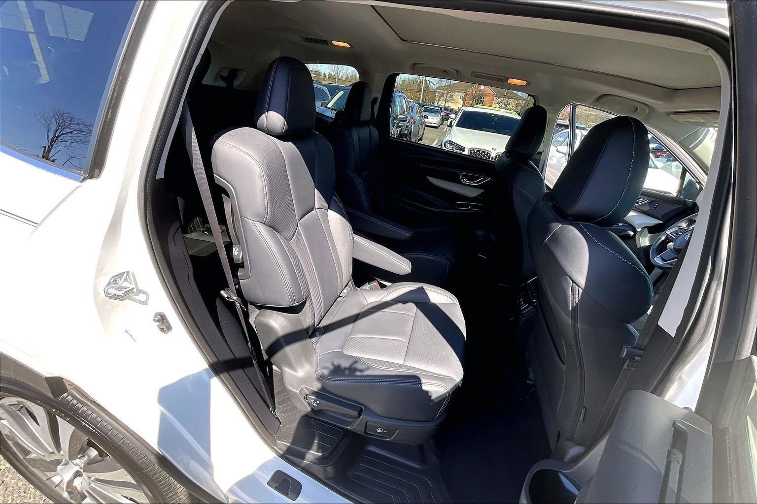 Certified 2021 Subaru Ascent Limited w/ Technology Package image 21