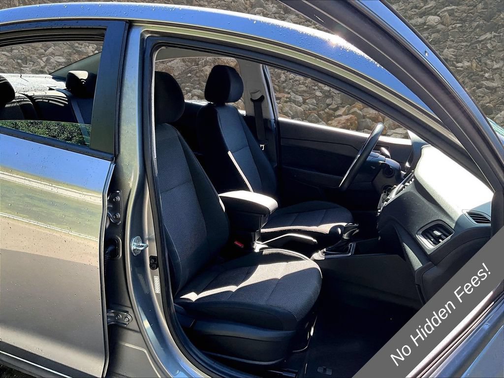 Used 2021 Hyundai Accent SE FWD image 7