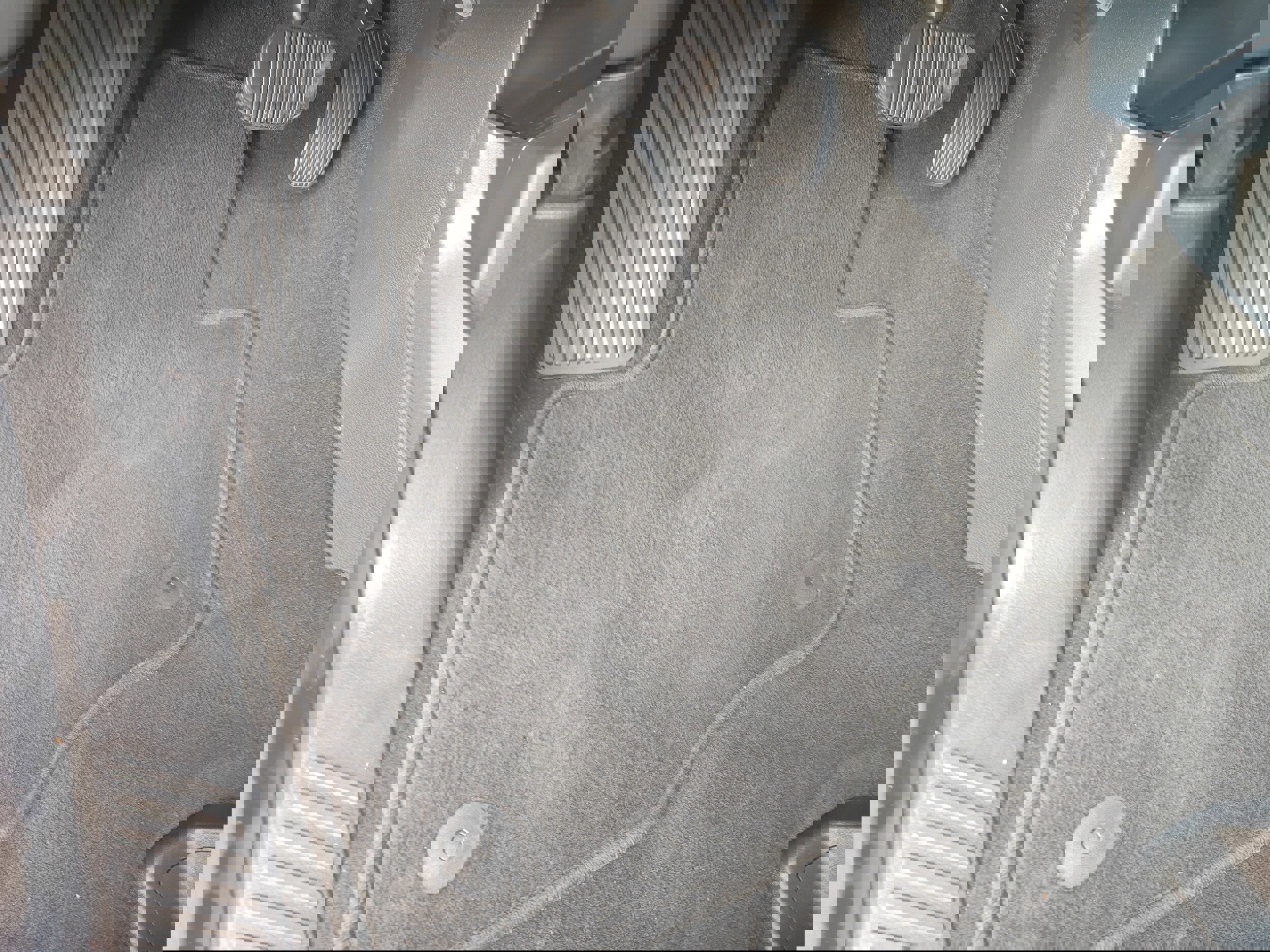 Used 2024 Ford Expedition Max XLT image 16