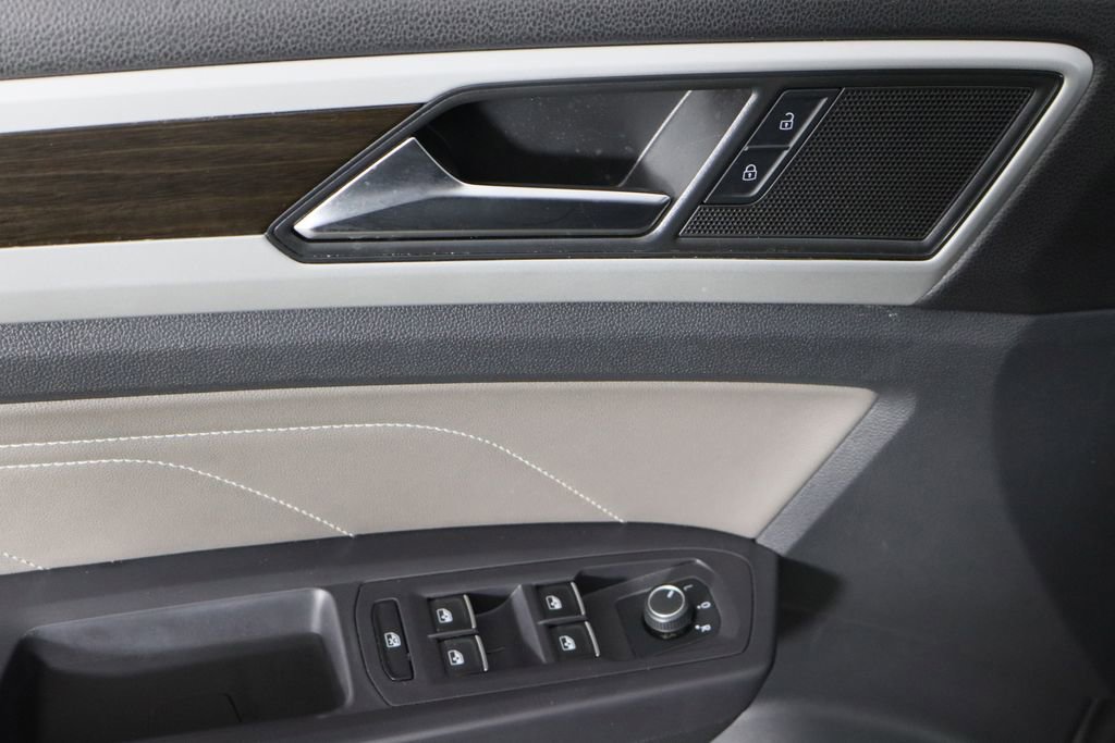 Used 2021 Volkswagen Atlas SE image 23