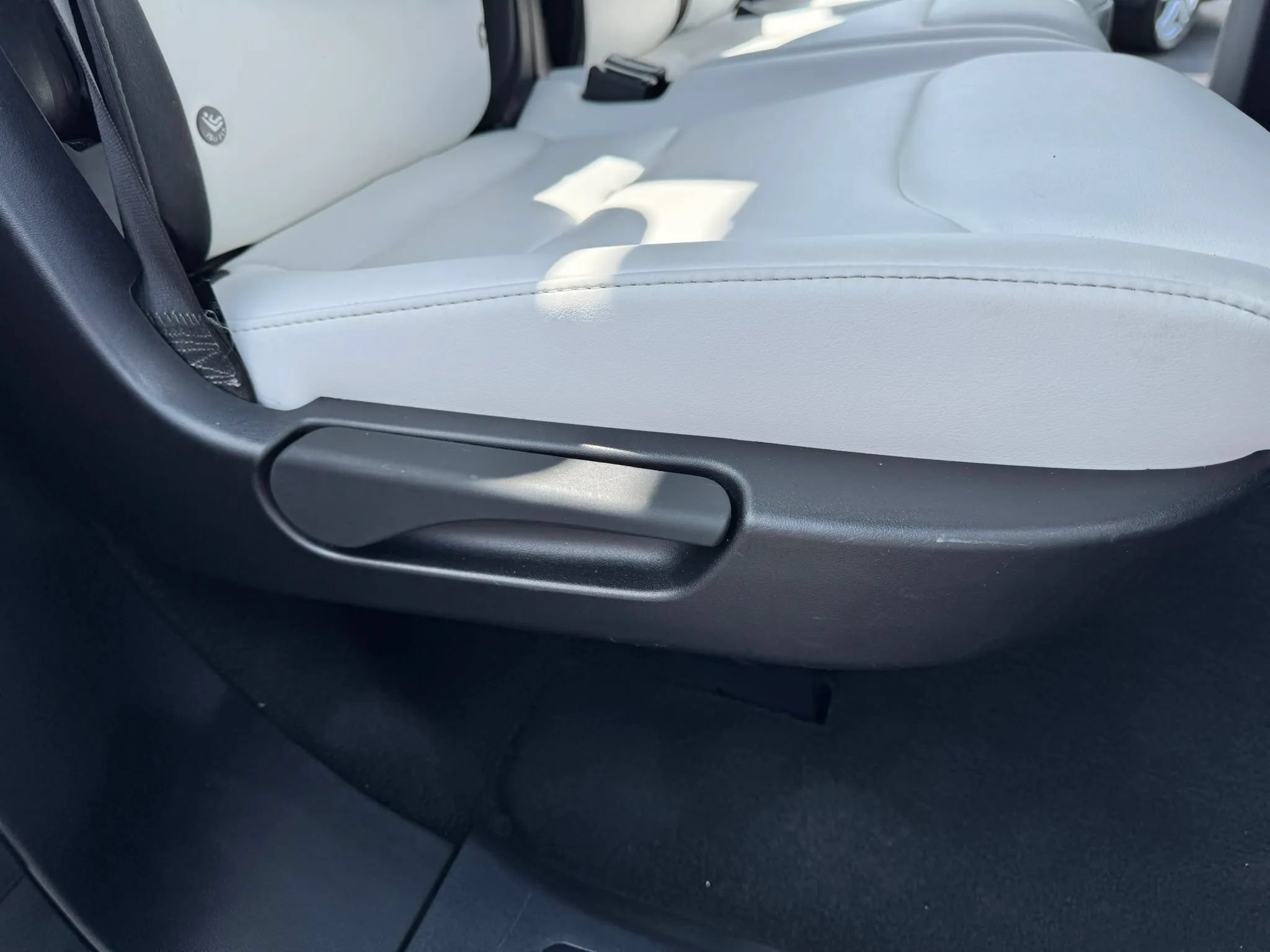 Used 2018 Tesla Model X 100D AWD/4WD image 18