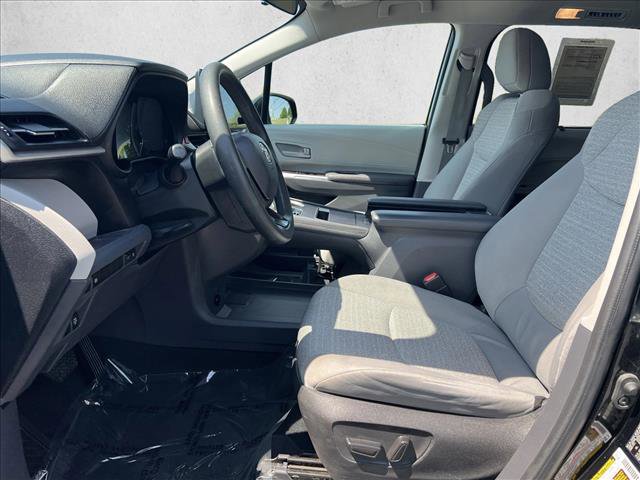 Certified 2023 Toyota Sienna LE FWD image 10