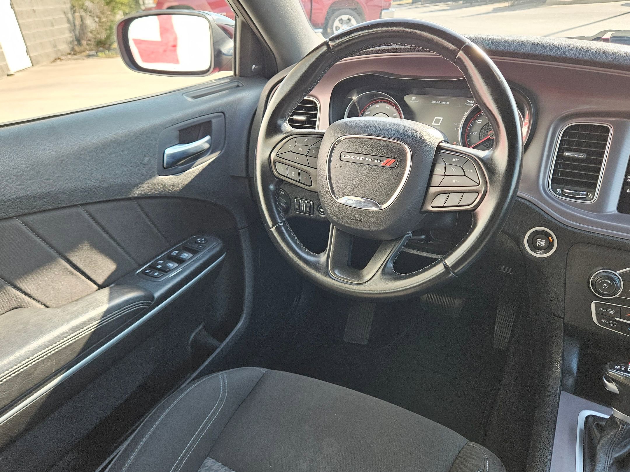Used 2023 Dodge Charger SXT image 9