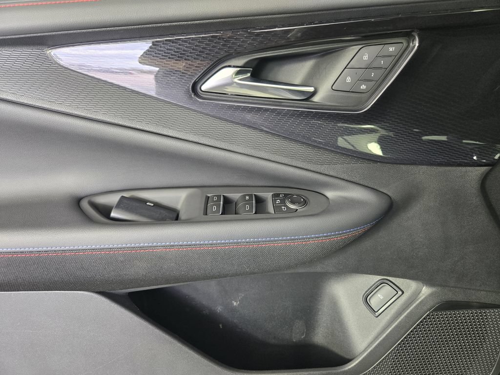 New 2025 Chevrolet Blazer EV RS FWD image 21