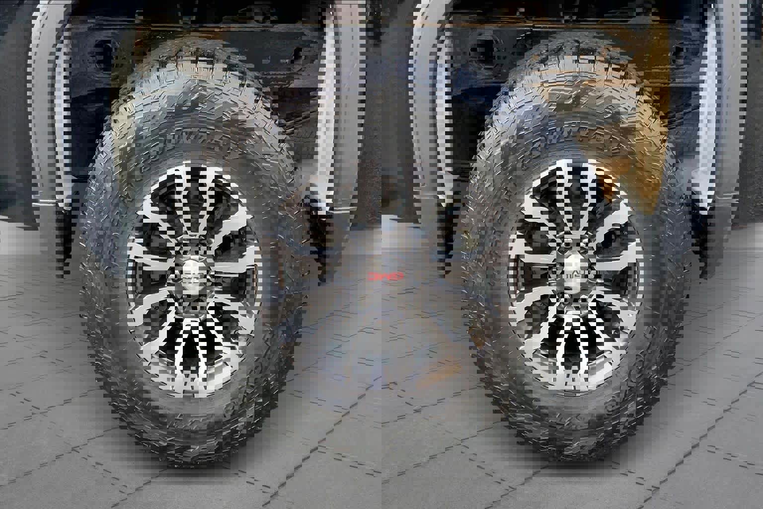 Used 2020 GMC Sierra 1500 AT4 w/ AT4 Premium Package image 10