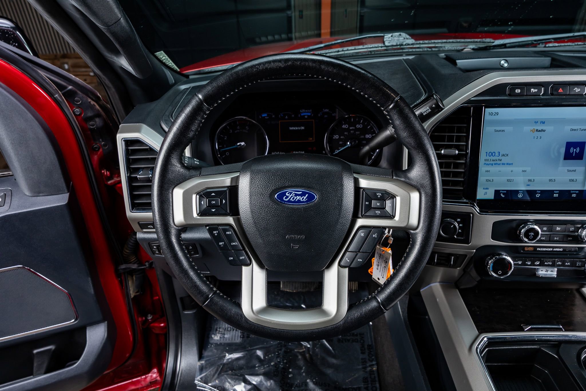 Used 2022 Ford F250 Lariat w/ Black Appearance Package image 19