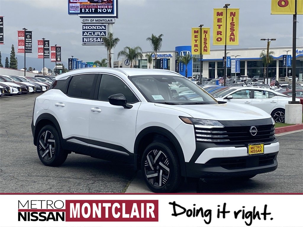 New 2026 Nissan Kicks SV