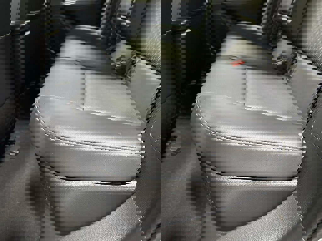 Used 2025 Toyota Prius XLE image 47