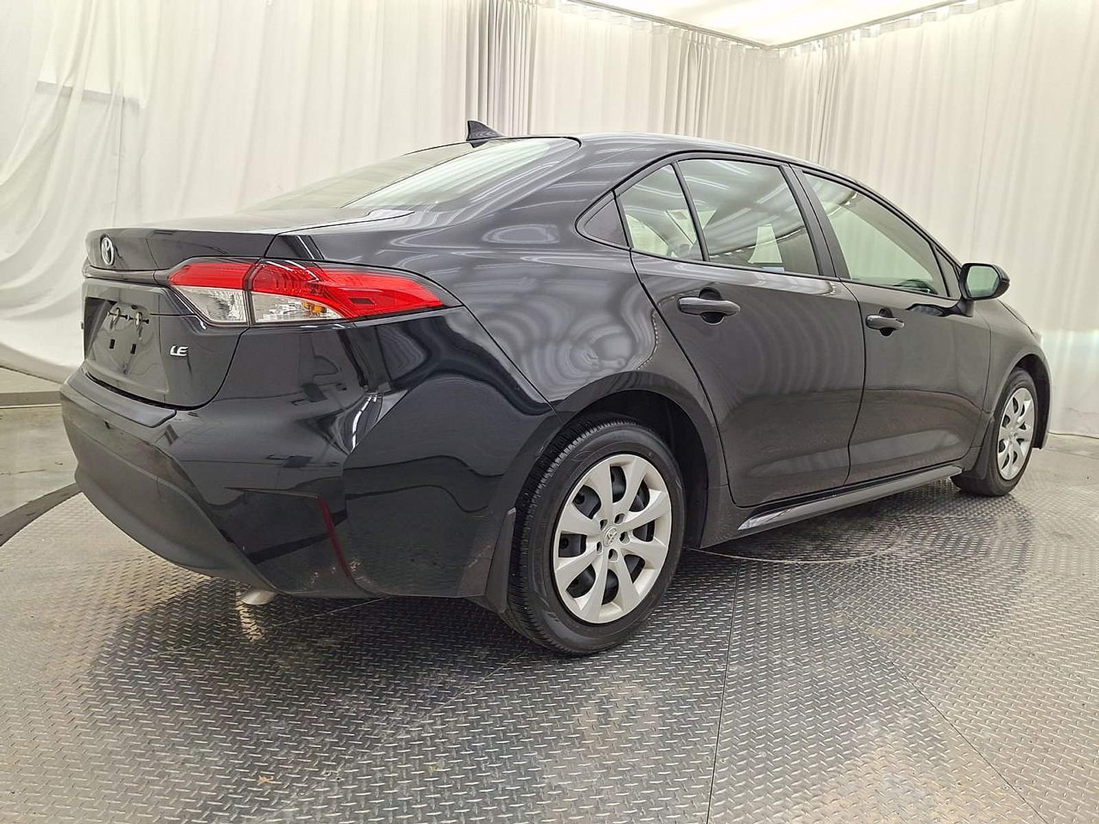 Certified 2023 Toyota Corolla LE w/ Carpet Mat Package (TMS) FWD image 28