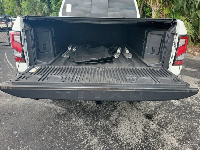 Used 2024 Nissan Titan Platinum Reserve w/ Moonroof Package AWD/4WD image 10