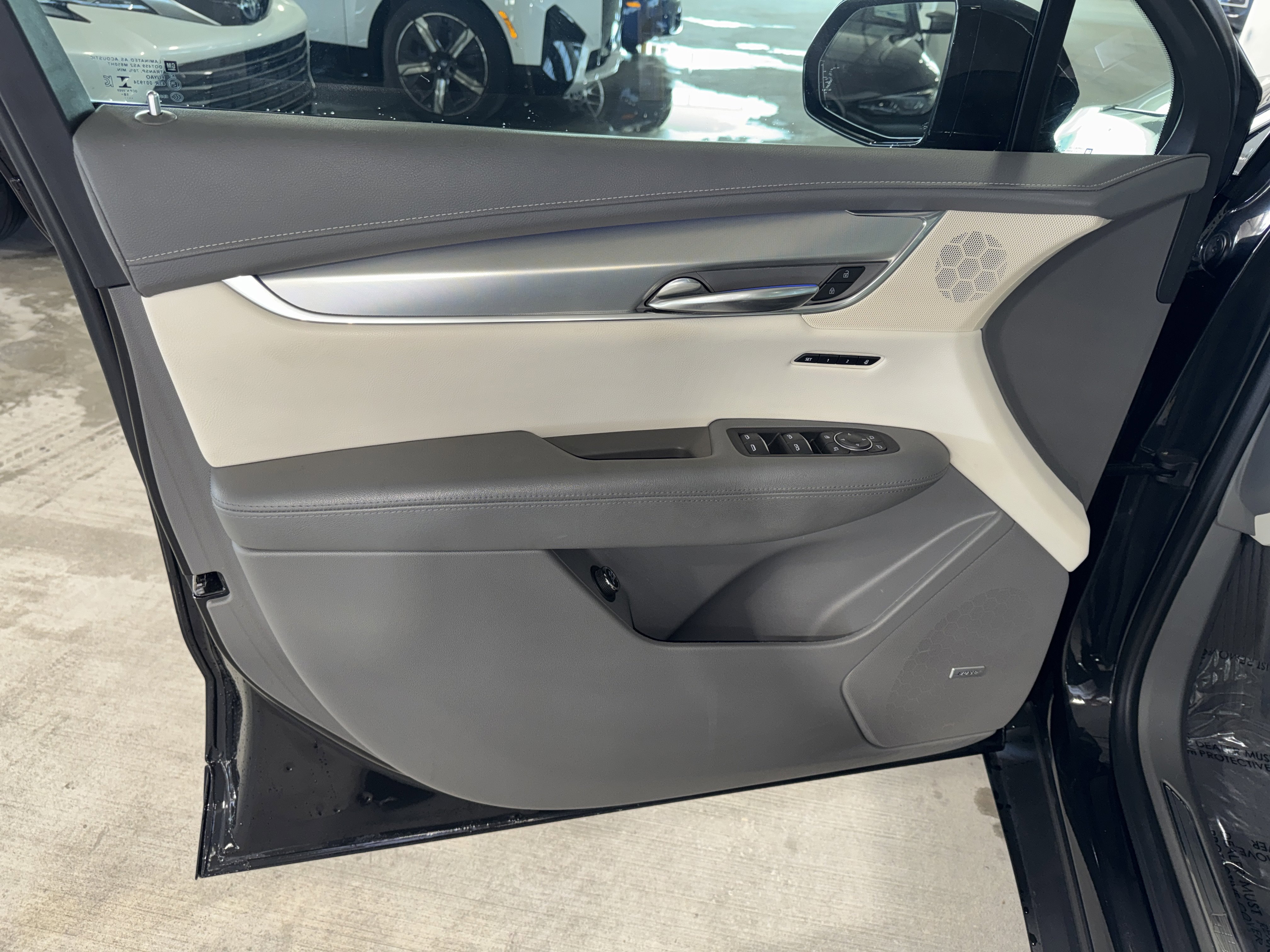 Used 2019 Cadillac XT5 Premium Luxury FWD image 17