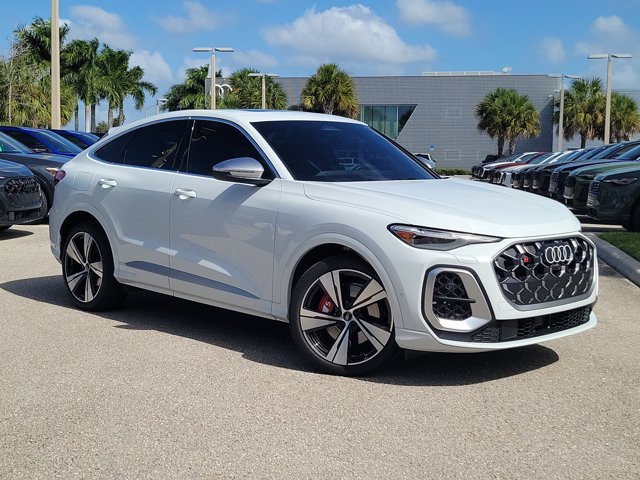 Certified 2025 Audi SQ5 Prestige AWD/4WD image 31