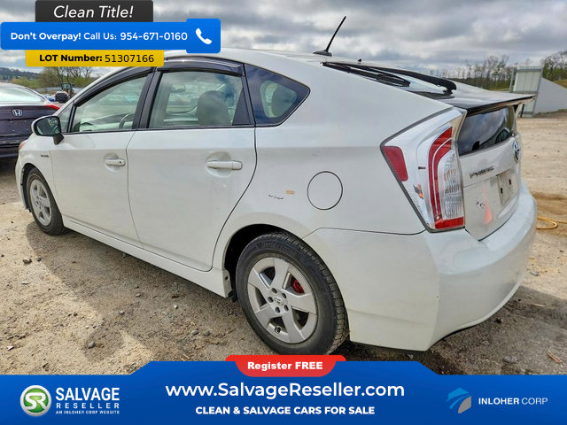 Used 2014 Toyota Prius Four w/ Solar Roof Package FWD image 3