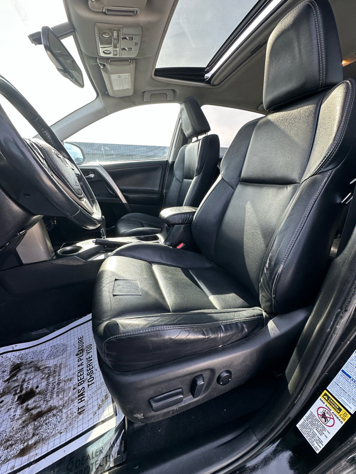 Used 2014 Toyota RAV4 Limited image 17