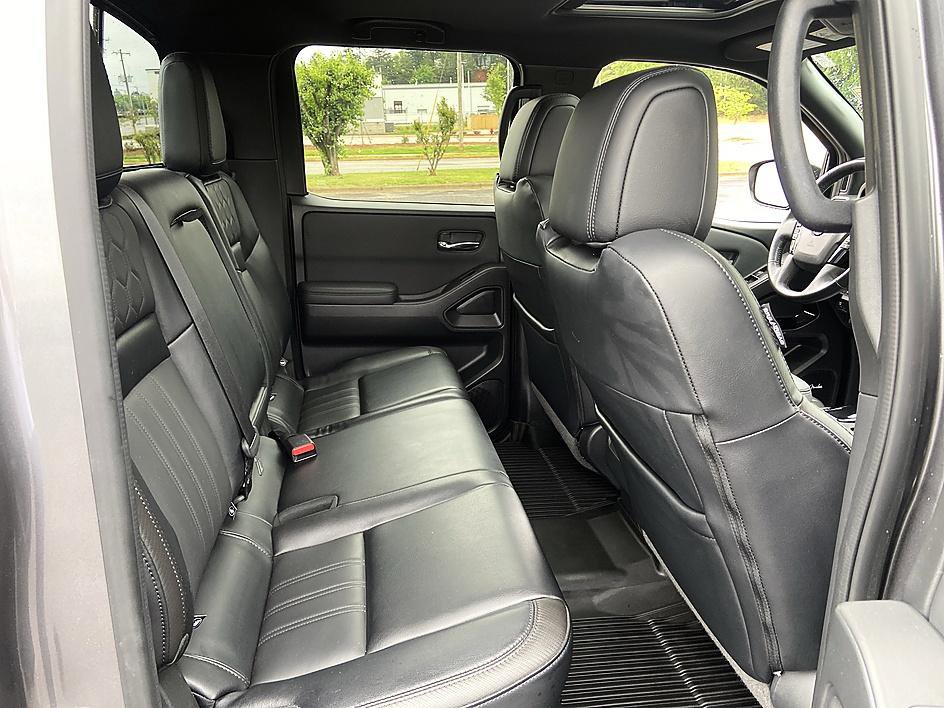 Certified 2022 Nissan Frontier PRO-4X w/ Pro-4X Premium Package AWD/4WD image 19