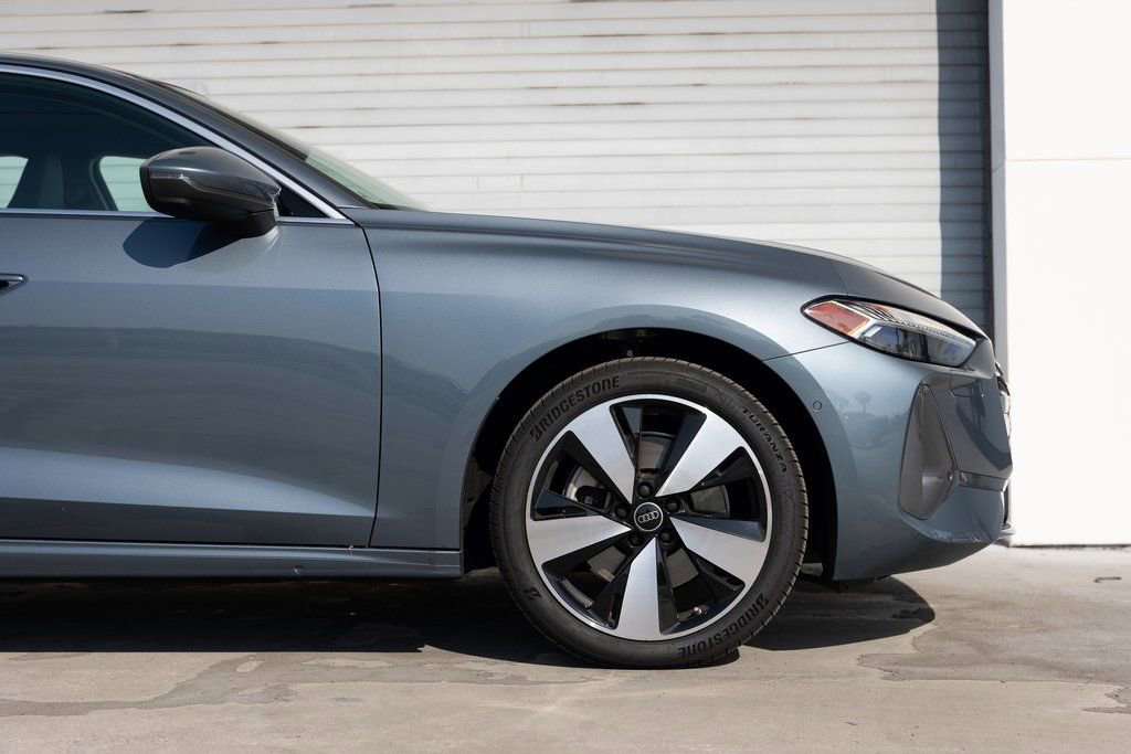 Used 2025 Audi A5 2.0T Premium Plus w/ Premium Plus image 4