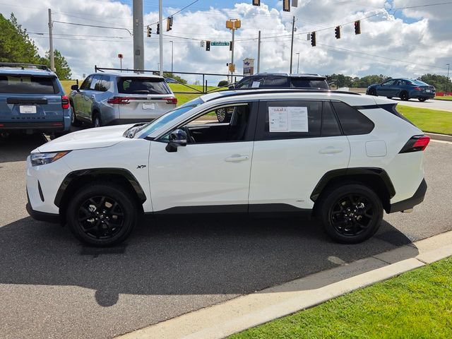 Certified 2025 Toyota RAV4 XLE w/ Convenience Package AWD/4WD image 4