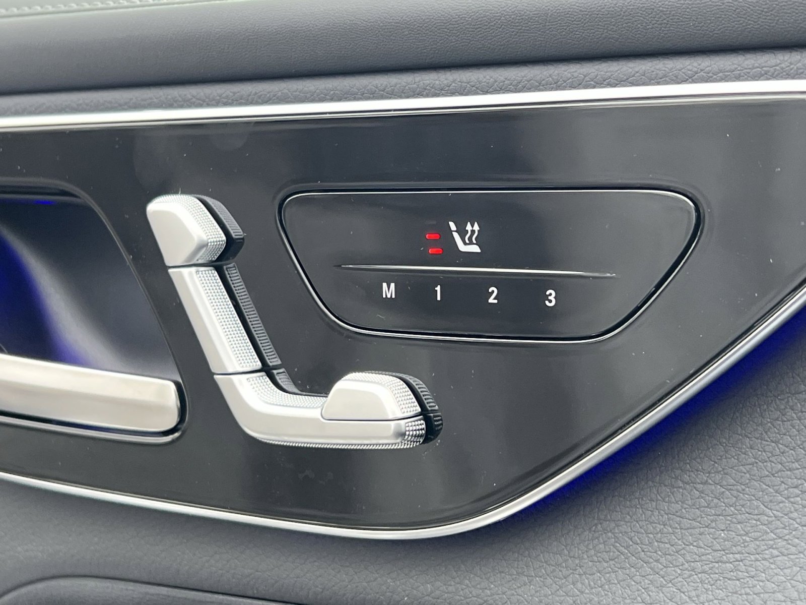 New 2026 Mercedes-Benz GLC 300 4MATIC image 33