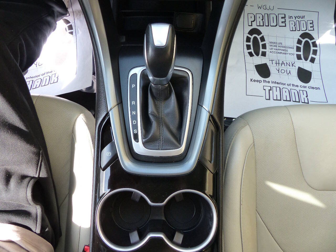 Used 2016 Ford Fusion Titanium FWD image 33